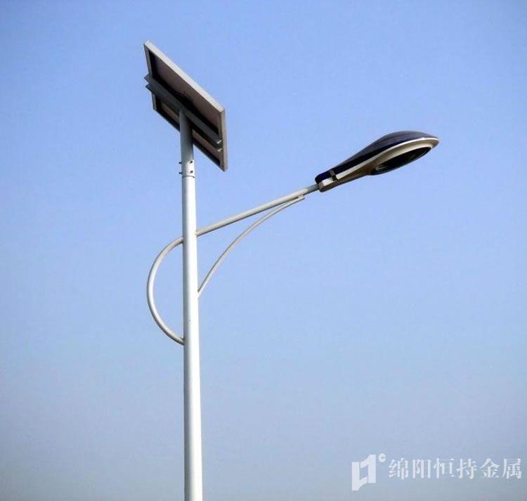 太阳能路灯哪家好: 恒持用心做好每一盏灯