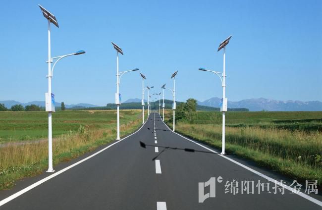 太阳能路灯使用寿命多久时间？