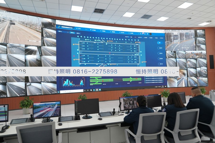 视频监控、环境监测全搞定，信息汇入智慧城市管理平台—— 智慧灯杆点亮泉城“聪明”的路灯